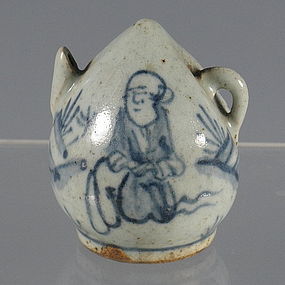 Chinese Peach Form Underglaze Blue Water Dropper