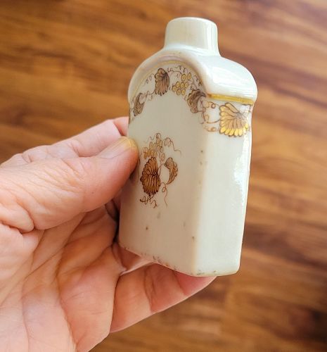 18th C Chinese Export Miniature Porcelain Tea Caddy